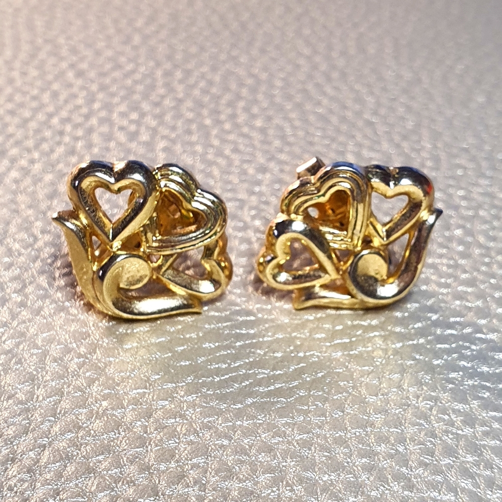 Trifari Gold Heart Cluster Clip-On Earrings